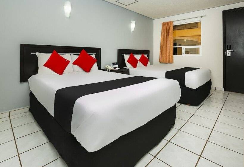 带2个双人床的标准工作室, Capital O Hotel Victoria Morelia
