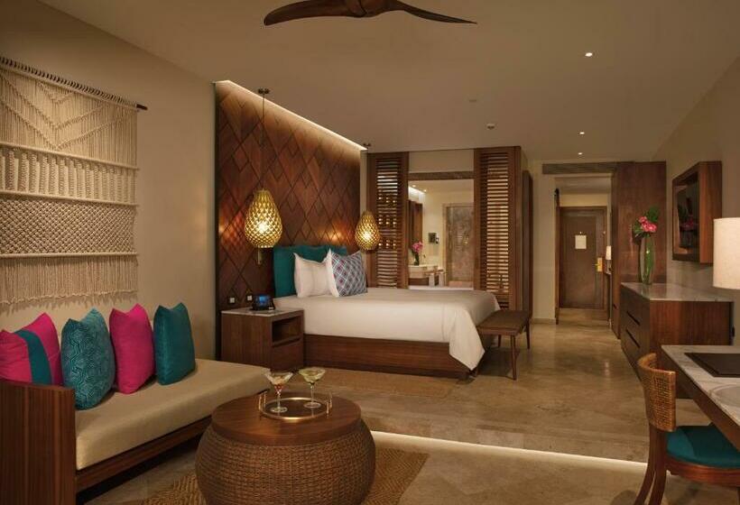 סוויטת ג'וניור צדדית נוף לים, Secrets Maroma Beach Riviera Cancun   Adults Only