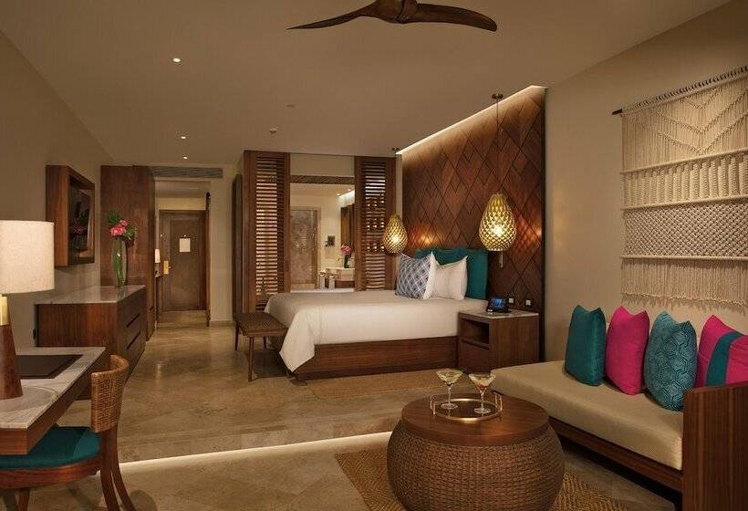 סוויטת ג'וניור צדדית נוף לים, Secrets Maroma Beach Riviera Cancun   Adults Only