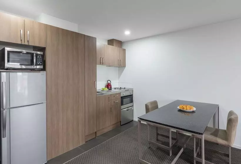 آپارتمان 1 خوابه, Nesuto St Martins Apartment