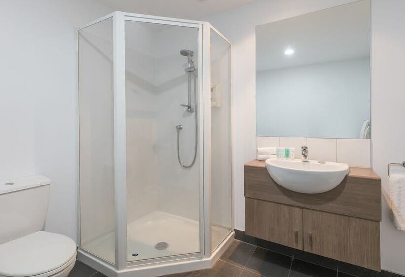 Апартаменты 2 Спальни, Nesuto St Martins Apartment