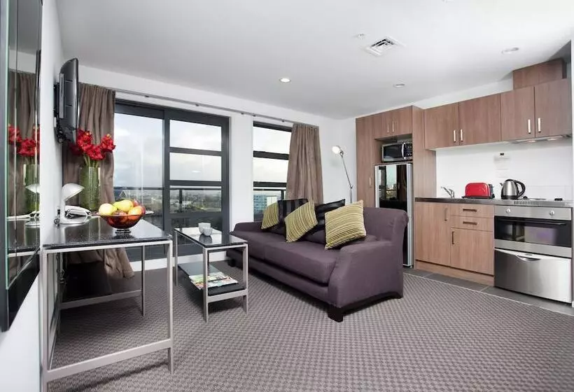 آپارتمان 2 خوابه, Nesuto St Martins Apartment