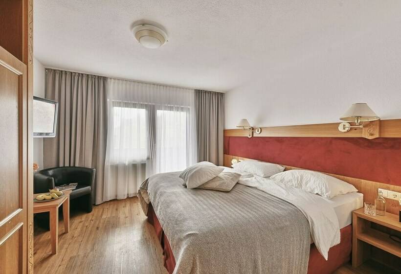 غرفة قياسية مزوَّدة بشُرفة, Der Klostertalerhof