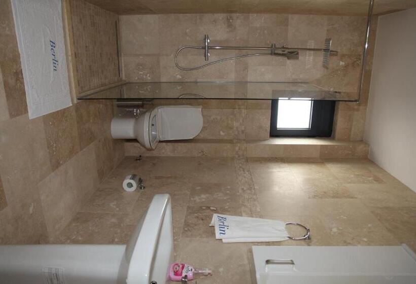 اتاق لوکس خانوادگی, Premium Berlin With Pool