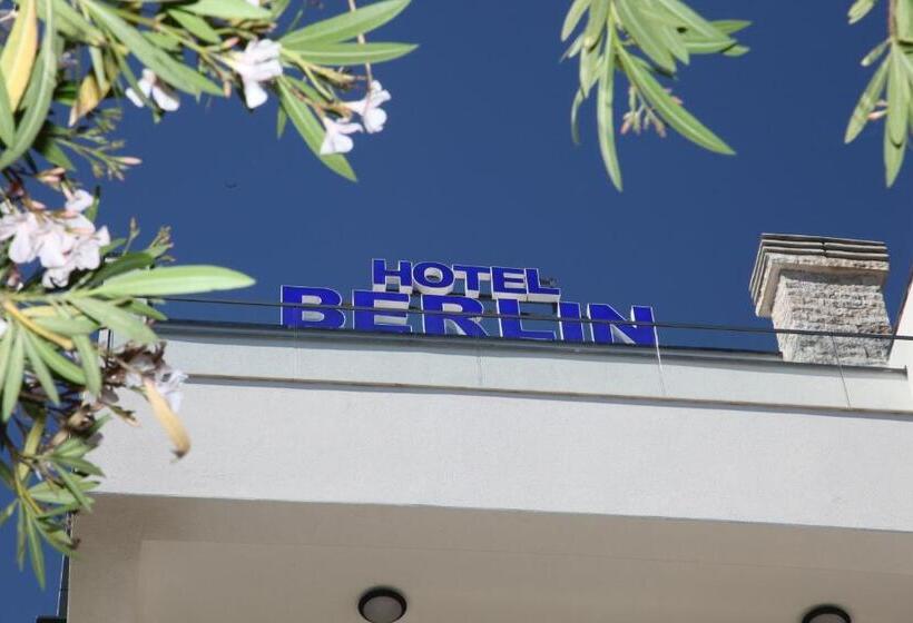 اتاق لوکس خانوادگی, Premium Berlin With Pool