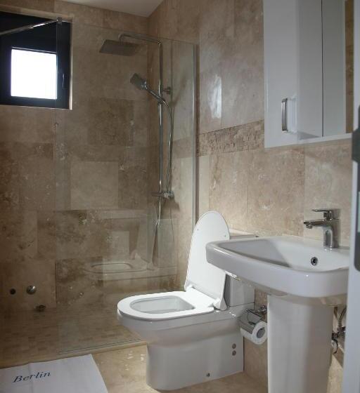 اتاق استاندارد چهار تخته, Premium Berlin With Pool