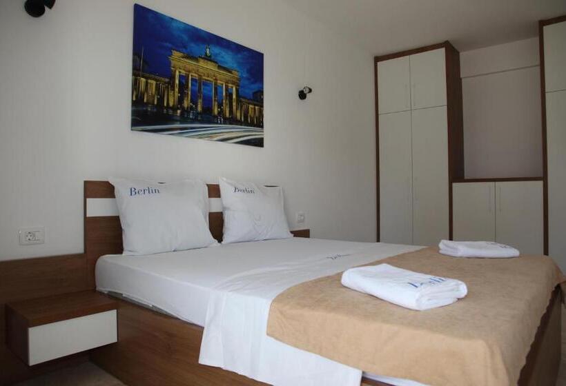 اتاق استاندارد چهار تخته, Premium Berlin With Pool