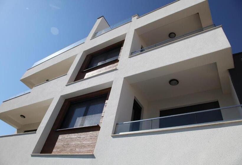 اتاق استاندارد چهار تخته, Premium Berlin With Pool