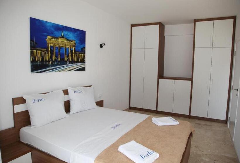 اتاق استاندارد چهار تخته, Premium Berlin With Pool