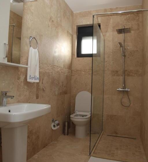 اتاق لوکس سه تخته, Premium Berlin With Pool