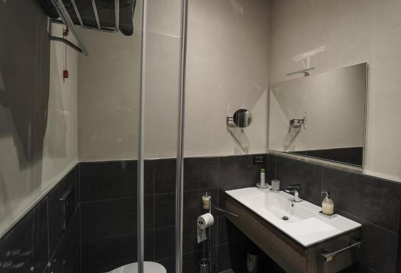 四人高级间, B&b Il Pianolo