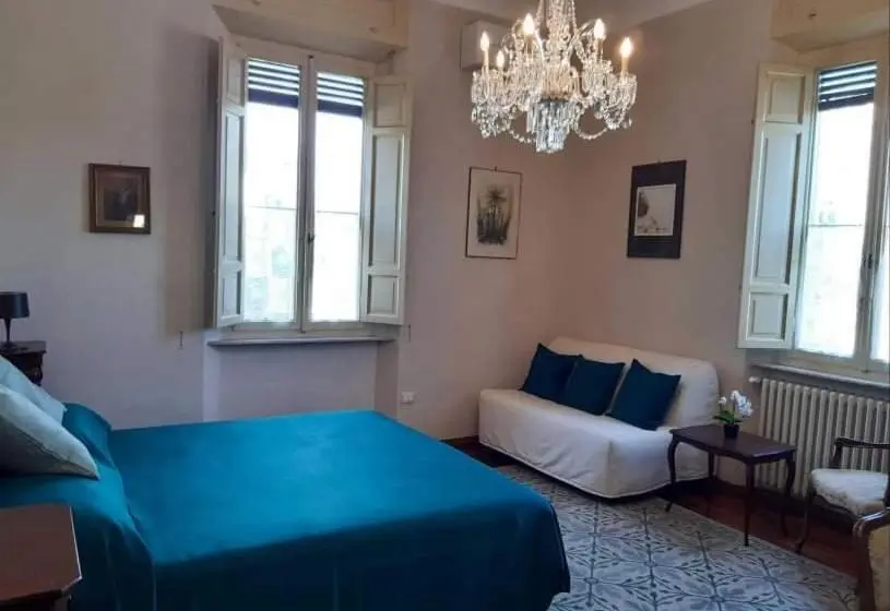 اتاق لوکس چهار تخته, Villa Magnolia Park