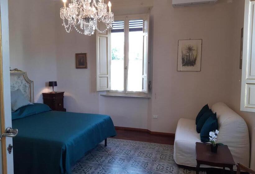 اتاق لوکس چهار تخته, Villa Magnolia Park