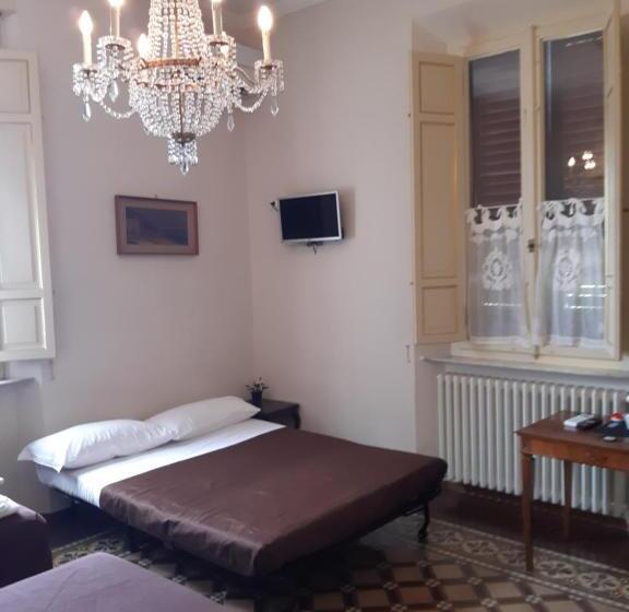 اتاق پریمیوم چهارنفره, Villa Magnolia Park