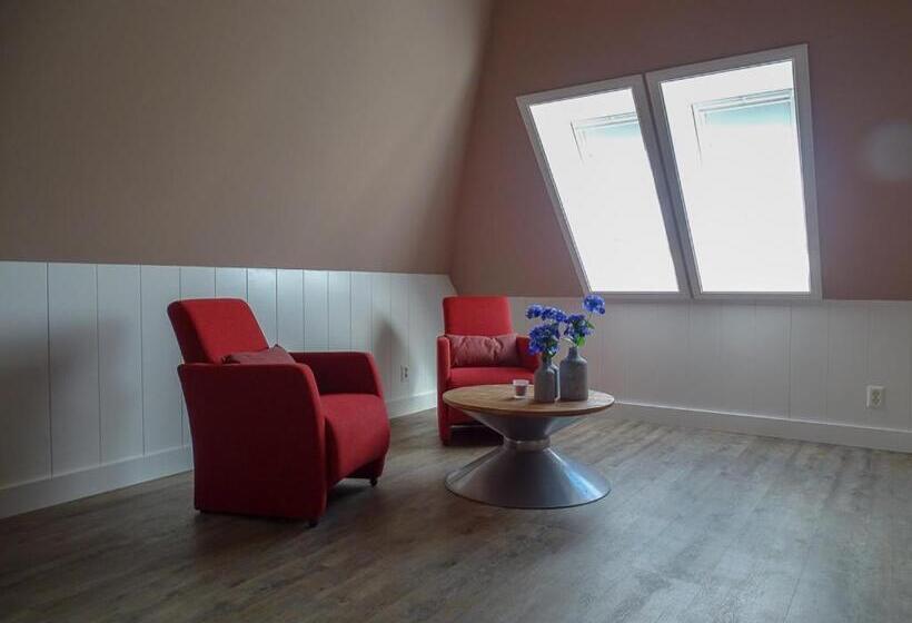 Номер Deluxe с Балконом, Bed & Breakfast De Leekerhoek