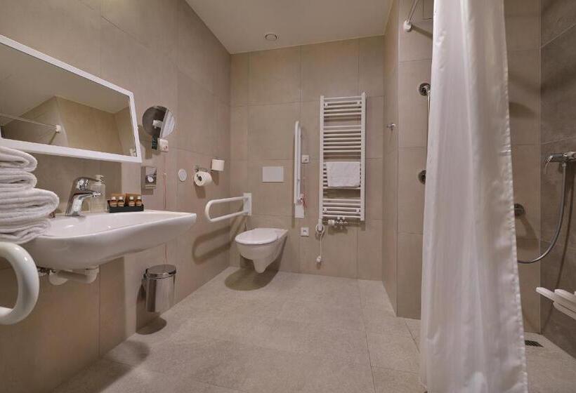 舒适型房间, Element