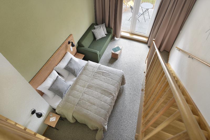 复式套房, Element