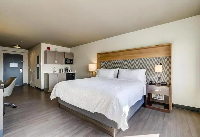 キングサイズベッドのスイートルーム, Holiday Inn Gatineau   Ottawa, An Ihg