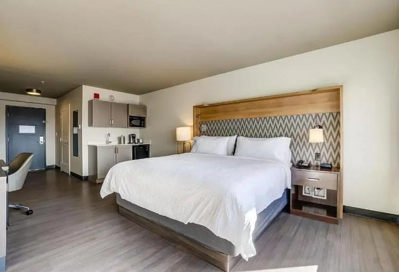 キングサイズベッドのスイートルーム, Holiday Inn Gatineau   Ottawa, An Ihg