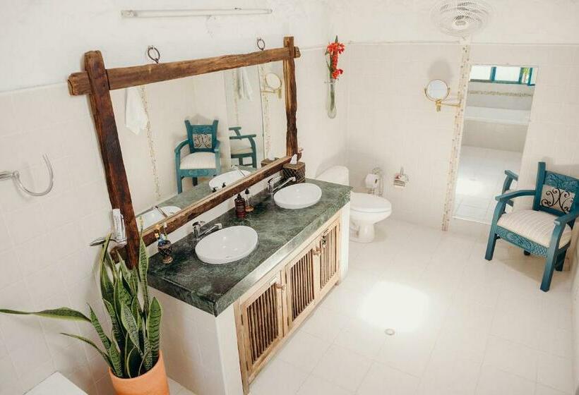 غرفة ديلوكس, Kalma