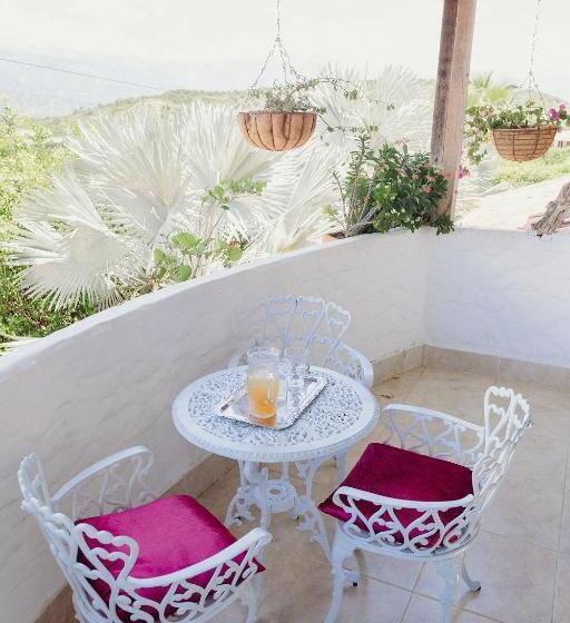 جناح ديلوكس, Kalma