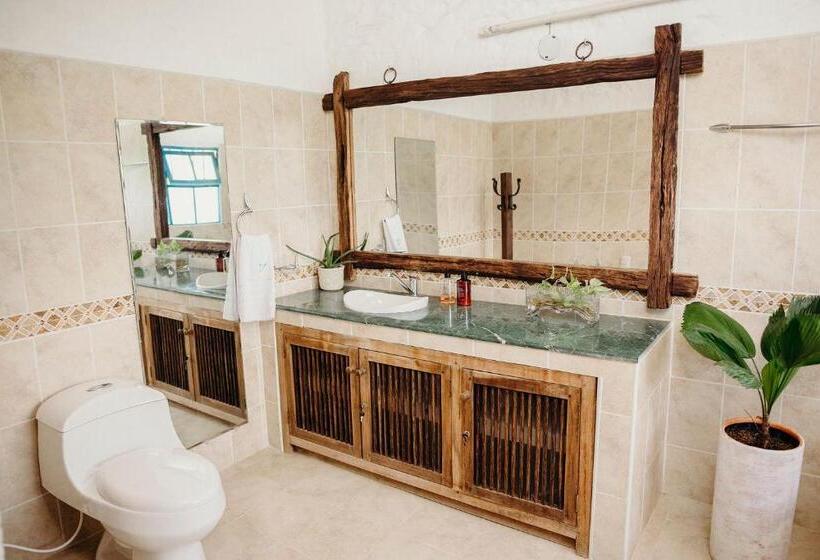 جناح ديلوكس, Kalma