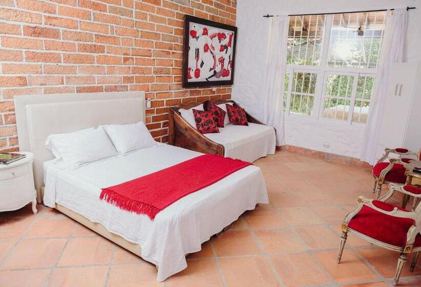 غرفة ديلوكس عائلية, Kalma