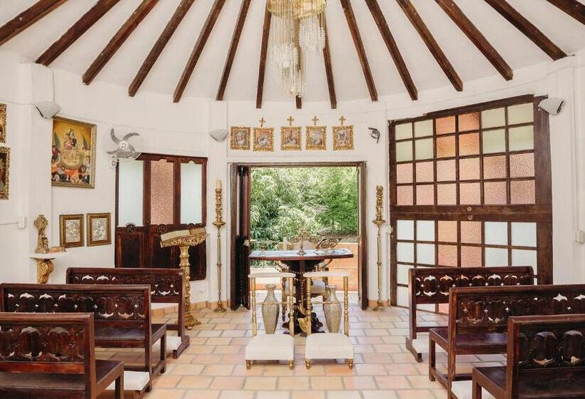 جناح سرير كينج, Kalma