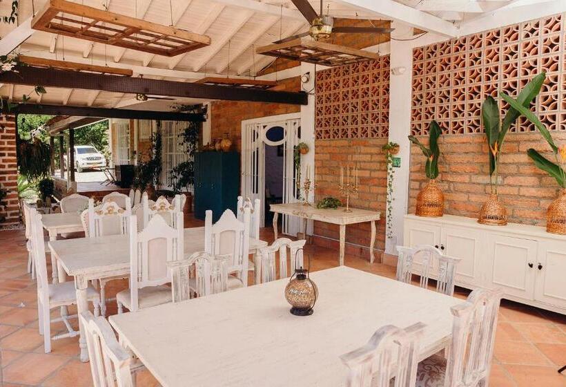 جناح سرير كينج, Kalma