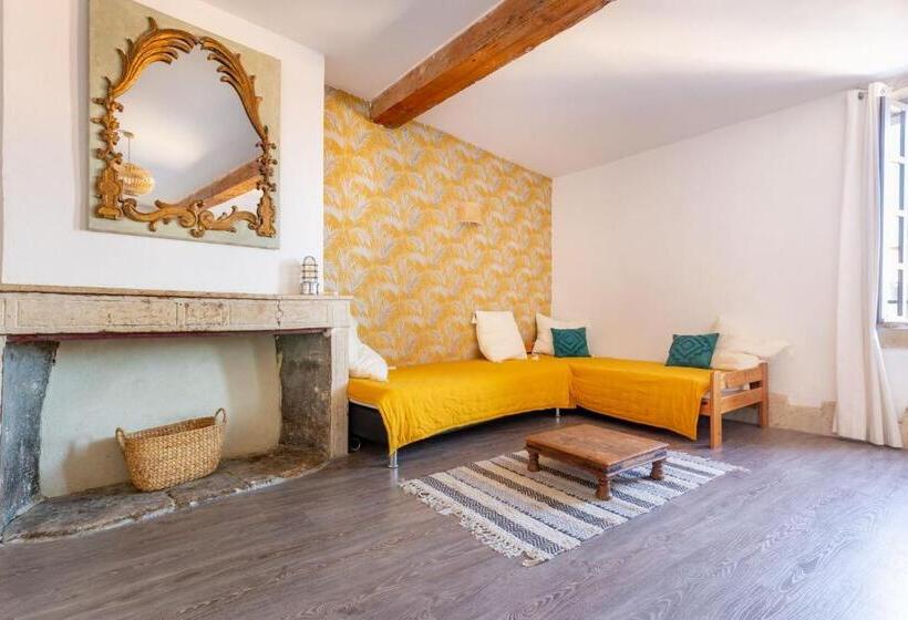 חדר סטנדרט, Le Pied De La Lettre