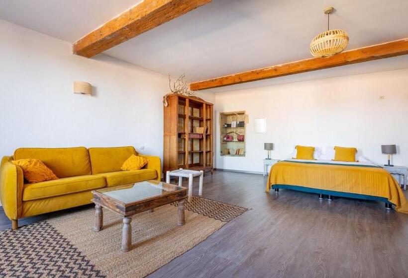 חדר סטנדרט, Le Pied De La Lettre