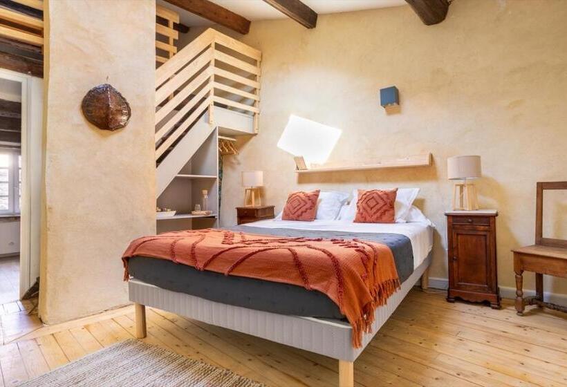 חדר משפחתי, Le Pied De La Lettre