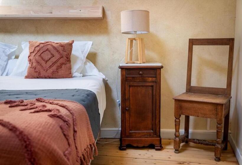 חדר משפחתי, Le Pied De La Lettre