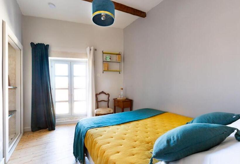 חדר סטנדרט, Le Pied De La Lettre