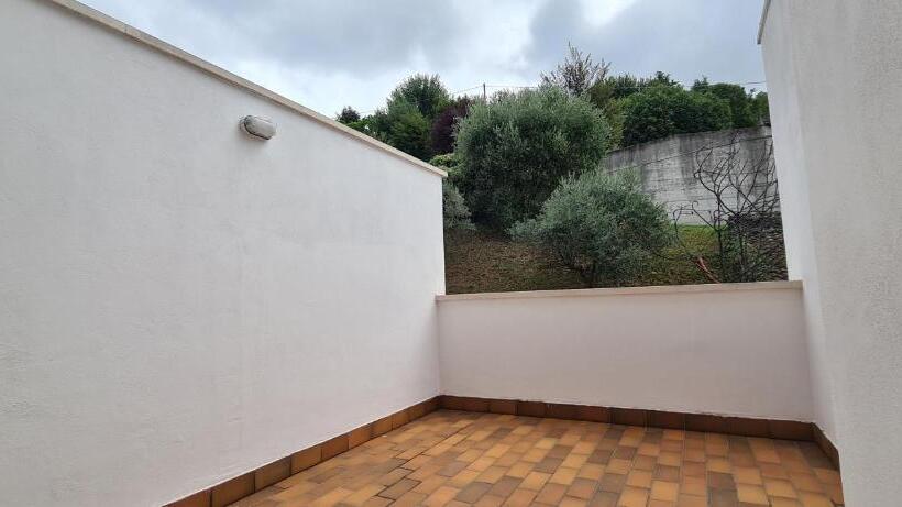 חדר סופריור, New Genziana