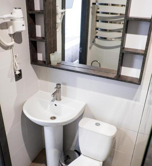 اتاق استاندارد, Stella