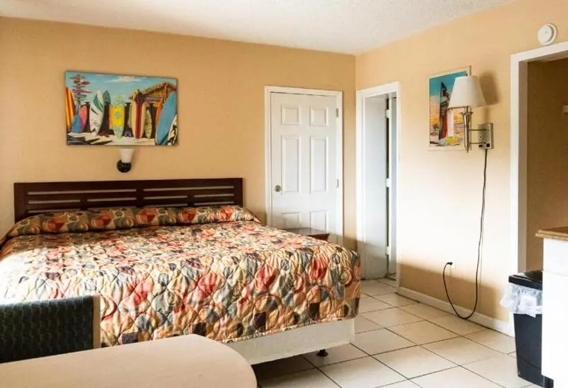 اتاق استاندارد یک نفره, Wave Rider Resort