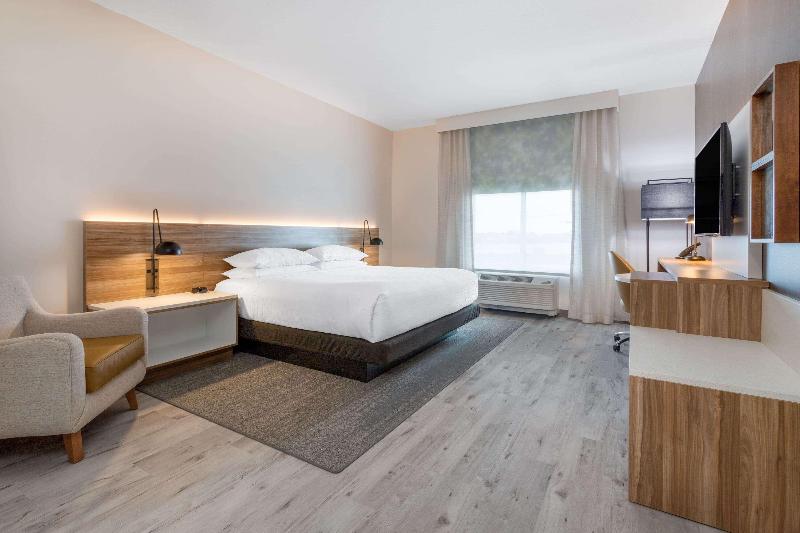 غرفة قياسية لذوى الاحتياجات الخاصة, Wyndham Garden Orlando Airport   Free Airport Shuttle