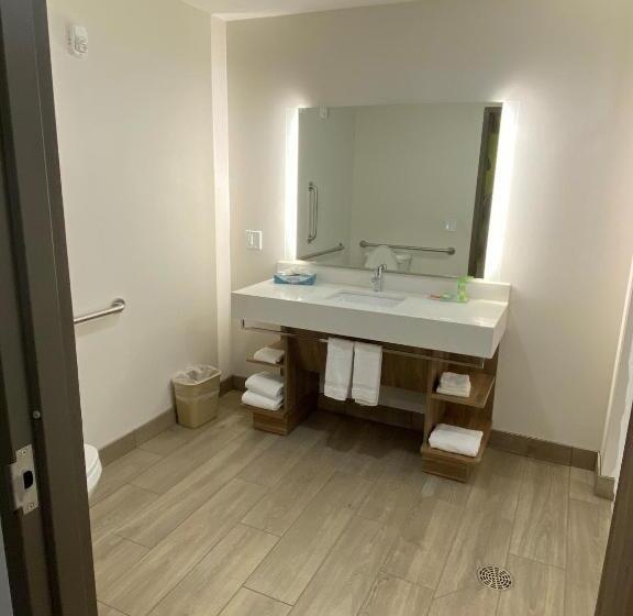 غرفة قياسية, Wyndham Garden Orlando Airport   Free Airport Shuttle