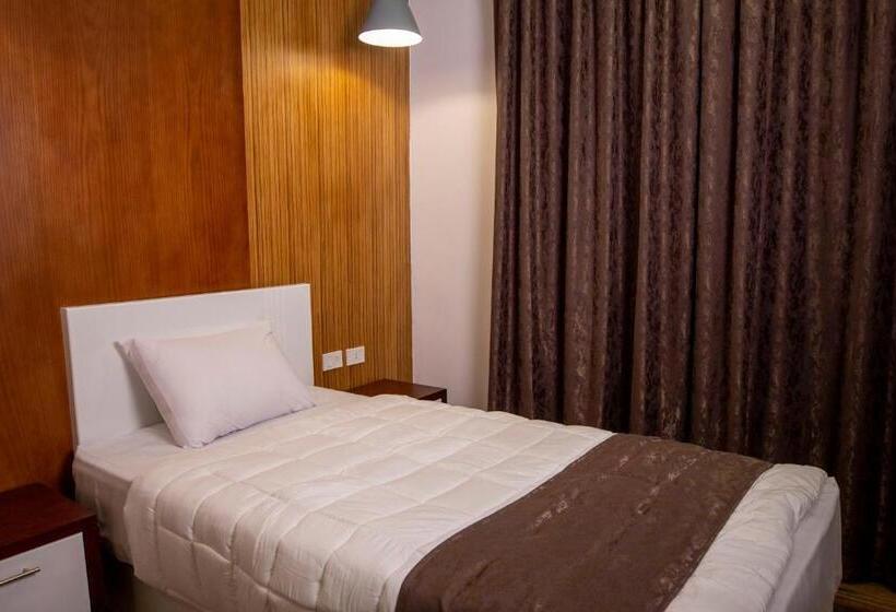 اتاق لوکس یک تخته, Museum Plaza