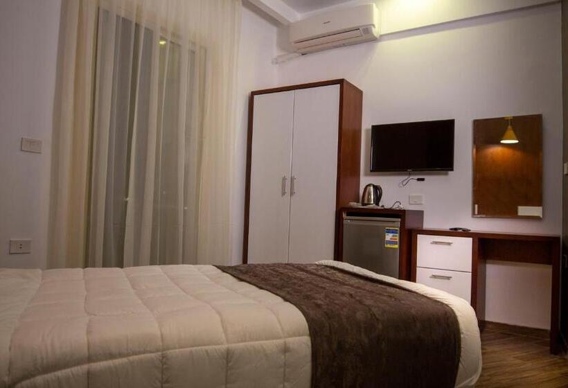 اتاق لوکس, Museum Plaza