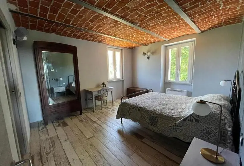 ガーデンビュースタンダードルーム, Noi Due Bed & Breakfast Nel Monferrato