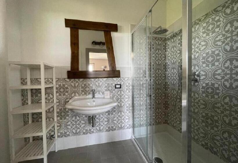 标准房带园景, Noi Due   Bed & Breakfast Nel Monferrato