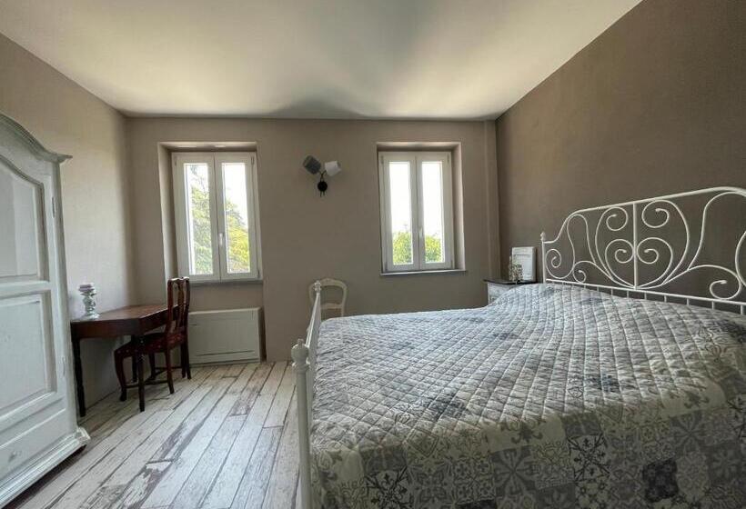 ガーデンビュースタンダードルーム, Noi Due Bed & Breakfast Nel Monferrato