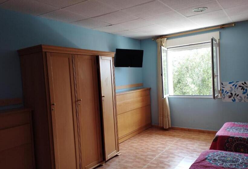 اتاق استاندارد سه نفره, Hostal Restaurante La Cepa