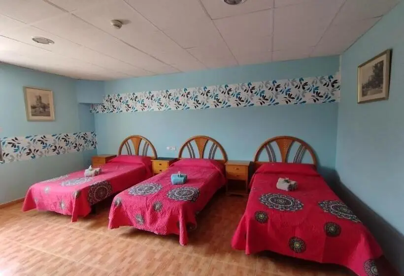 اتاق استاندارد سه نفره, Hostal Restaurante La Cepa