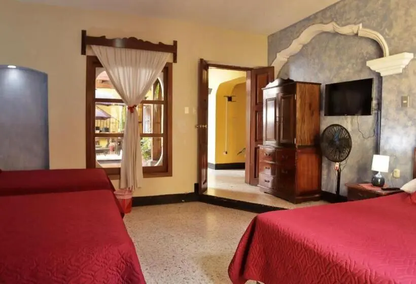 اتاق خانوادگی, Posada San Miguel