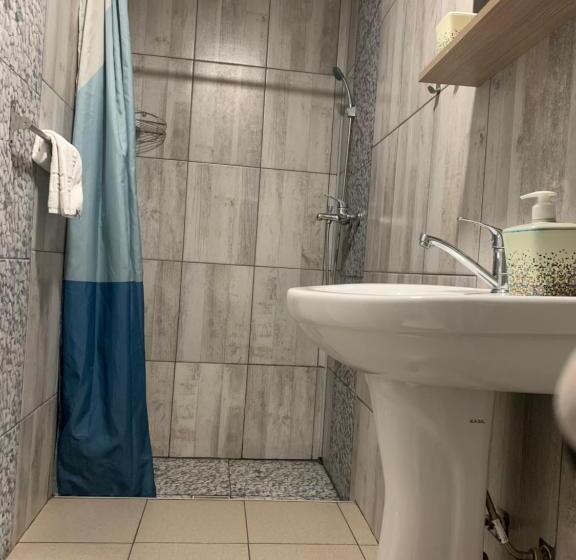 Quarto Quádruplo Economy, Casa David