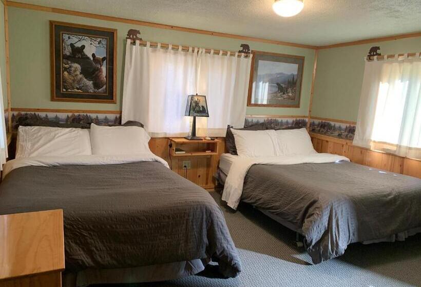 غرفة قياسية رباعية, Glacier Haven Inn