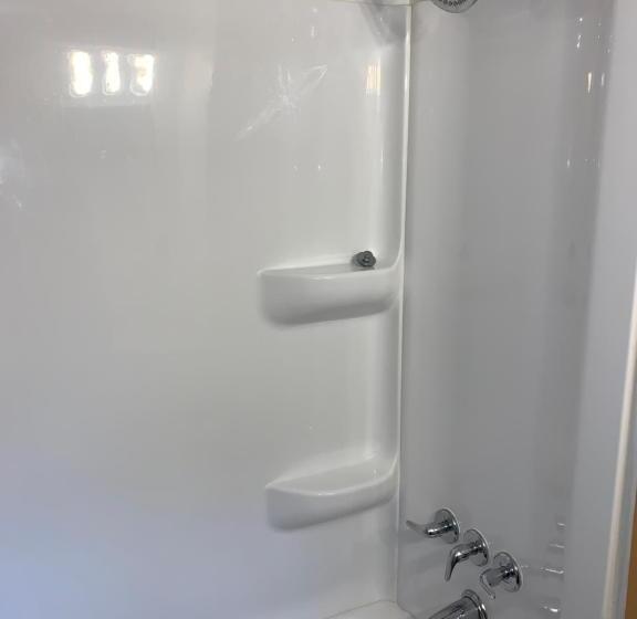 غرفة قياسية رباعية, Glacier Haven Inn